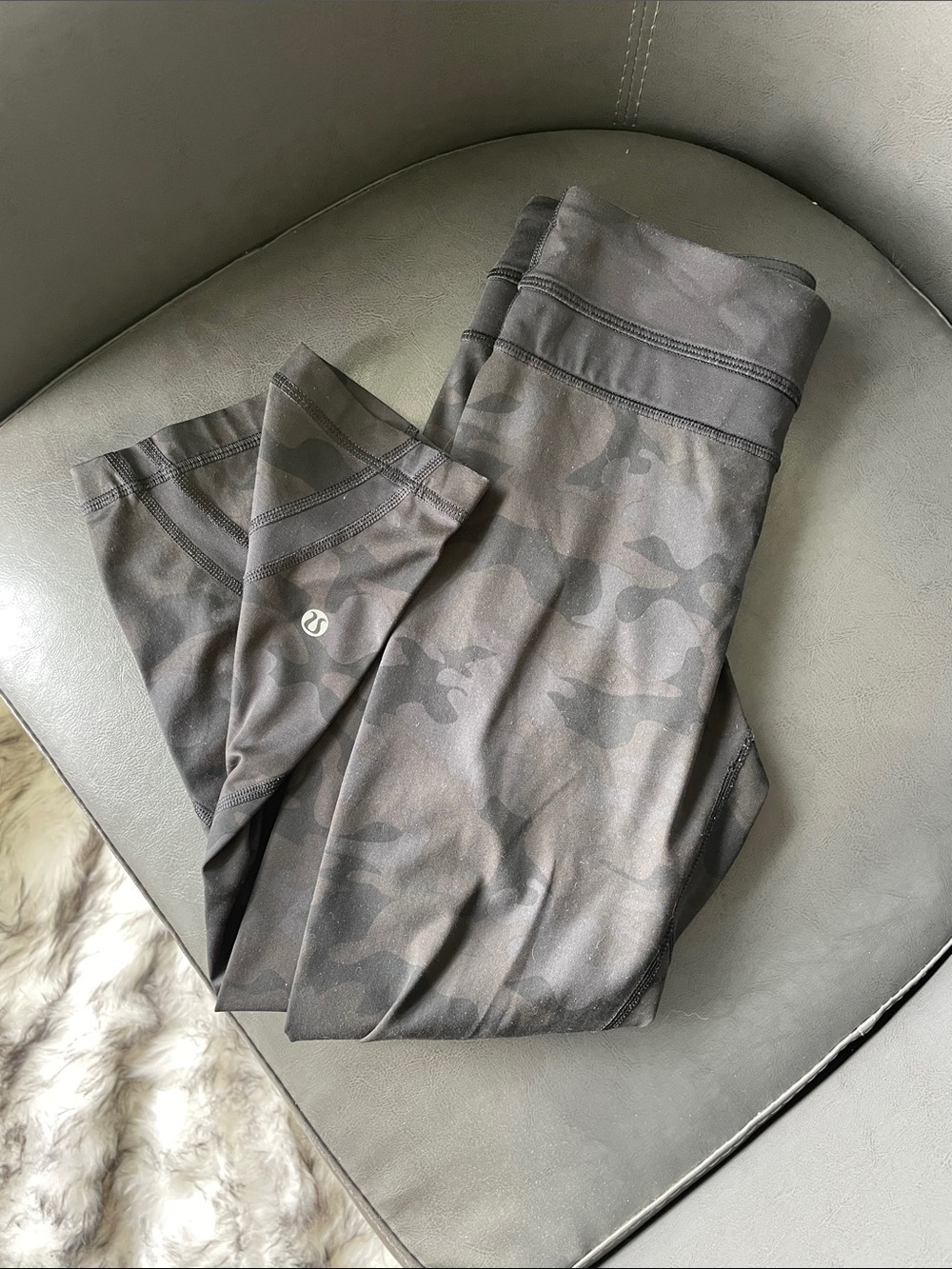 Lululemon Run: Inspire Crop II *All Luxtreme Savasana Camo